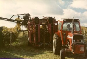 tractorharvestinggrapes